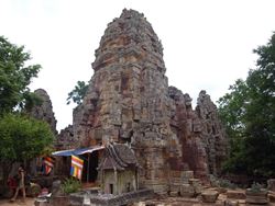 vmETpE(Phnom Sampov Mountain)